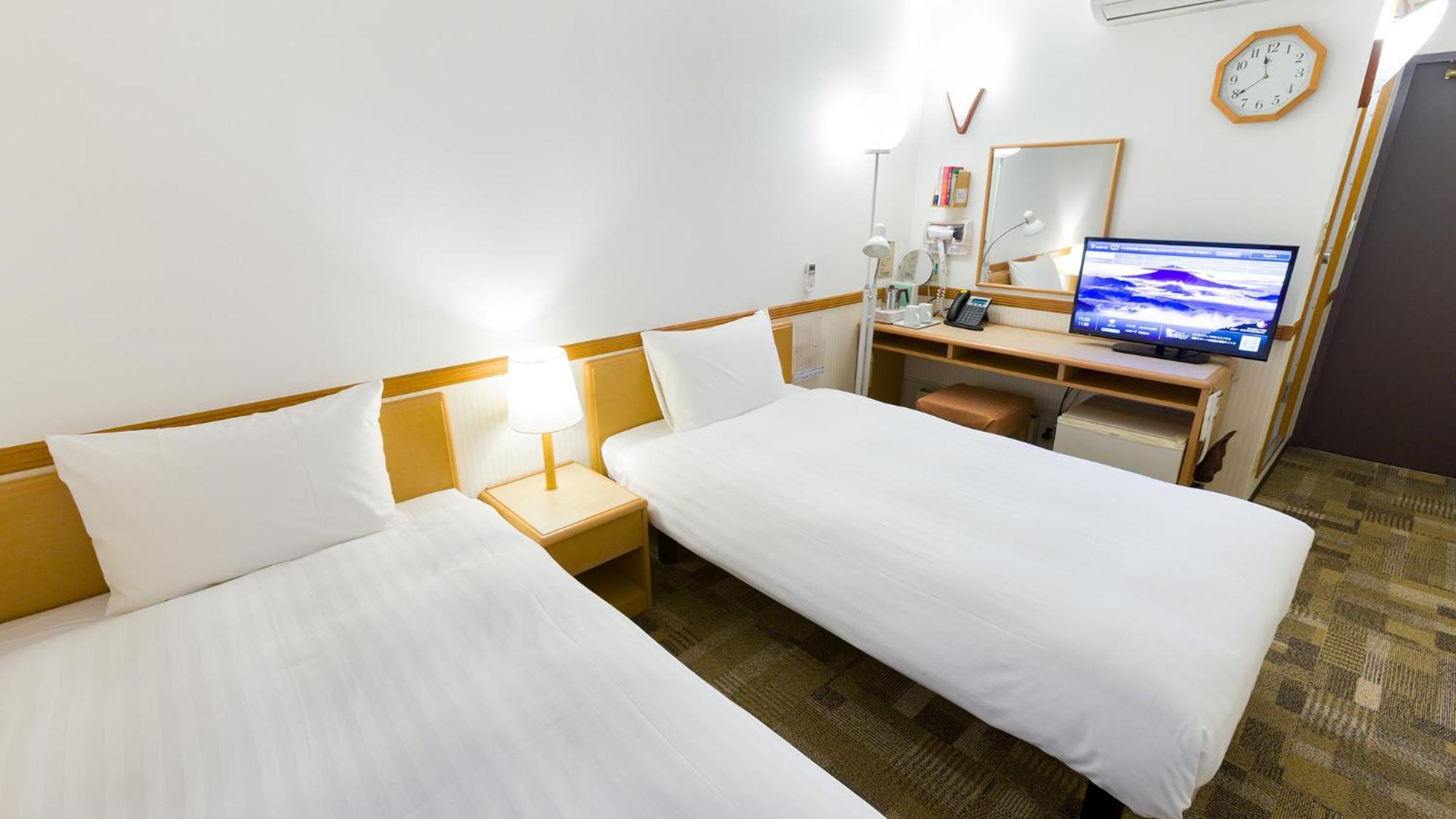 Toyoko Inn Gumma Isesaki Ekimae Værelse billede