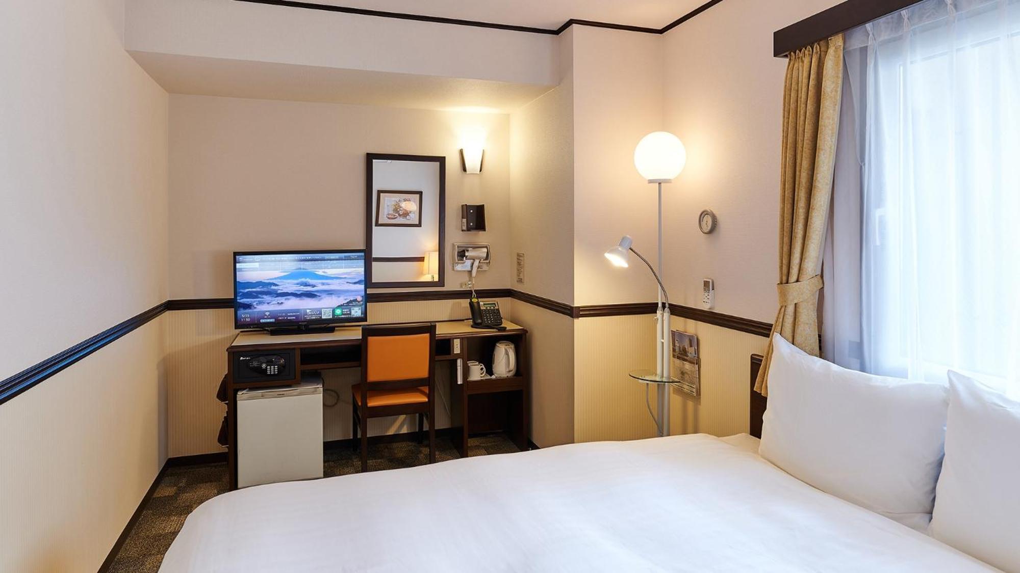 Toyoko Inn Gumma Isesaki Ekimae Værelse billede
